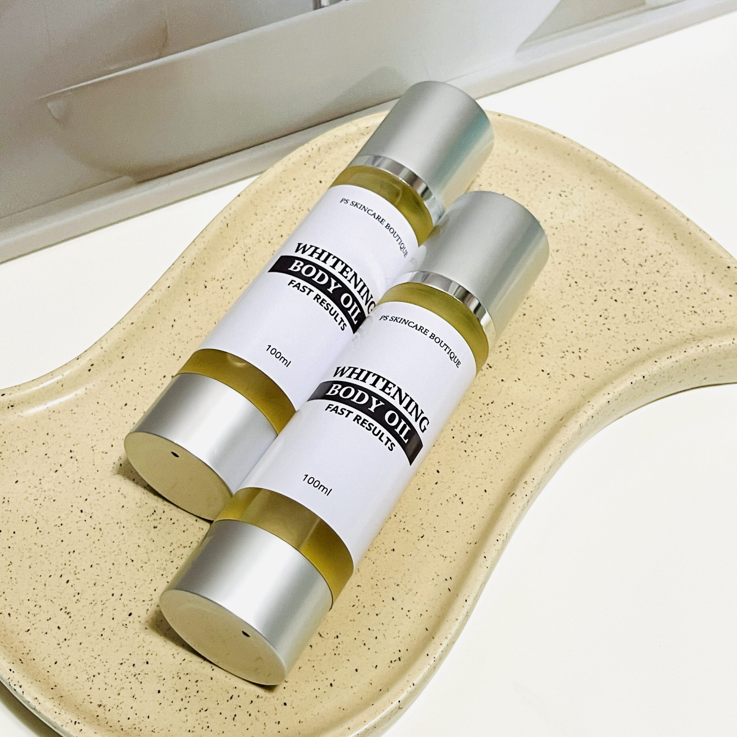 Whitening Body Oil - Image 2